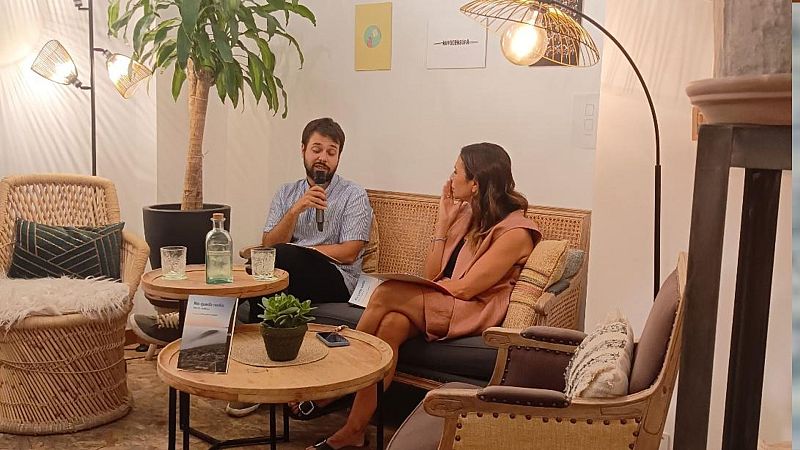 Libros de arena - Brais Lamela y 'No queda nadie' - Escuchar ahora