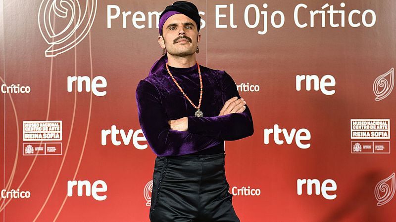 Entrevista con Rodrigo Cuevas, que presenta 'Manual de Romería' en el Teatro Cervantes de Málaga - Andalucía Informativos | Escuchar