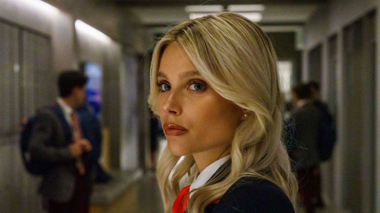 Las tardes de RNE - Valentina Zenere: "En Élite se tocan temas bastante actuales" - Escuchar ahora