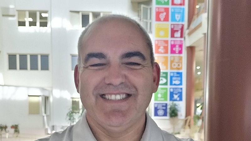 Construyendo memoria - Carlos García Galán - Escuchar ahora