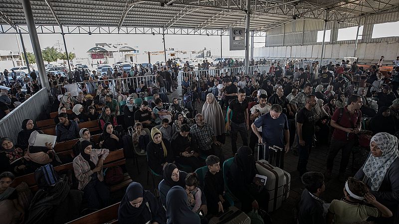 Las Mañanas de RNE - La familia de Emad Ismail continúa en la franja: "Los mayores están haciendo ayuno, hay muchísimas enfermedades"