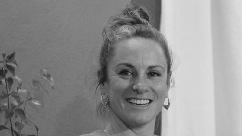 Construyendo memoria - Ana Rosado - Escuchar ahora