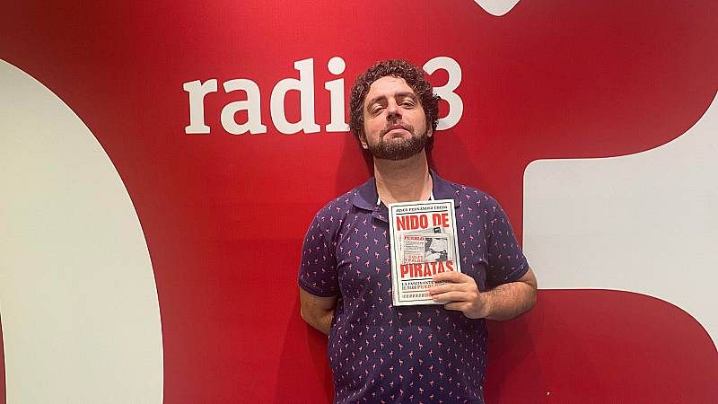 Entrevista con Jesús Fernández Úbeda, que presenta 'Nido de piratas. La fascinante historia del diario Pueblo' en Librería Proteo de Málaga - Andalucía Informativos | Escuchar