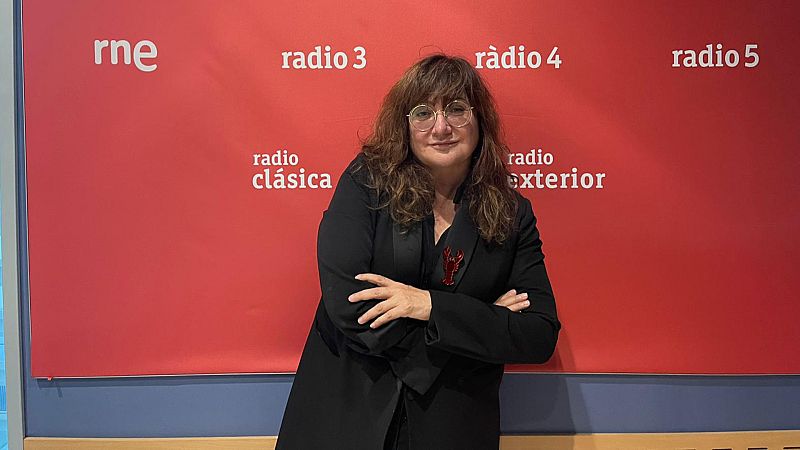 24 horas - Isabel Coixet: "Nuestra obligación no es cambiar el mundo, pero sí explicarlo" - Escuchar ahora