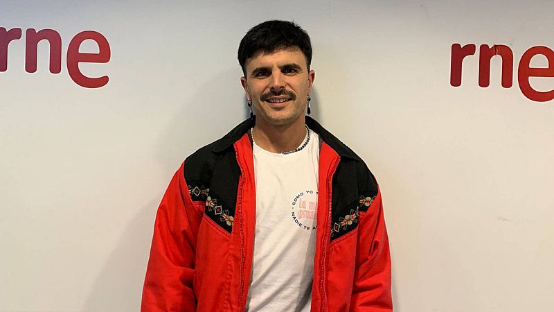 Rodrigo Cuevas: "La tradición dejó de ser algo intocable" - 24 horas | Escuchar