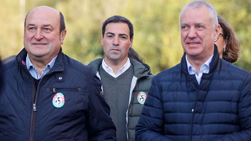 14 Horas Fin de semana - Zarzalejos: "Se está produciendo un rearme estratégico tanto por parte de Bildu como por parte del PNV" - Escuchar ahora