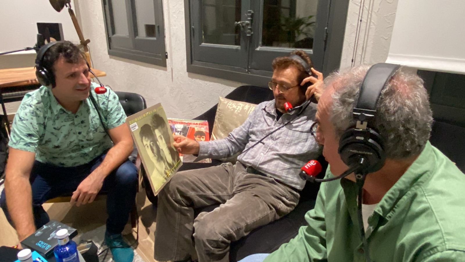 Mañana más - La vuelta de El Último de la Fila - Escuchar ahora