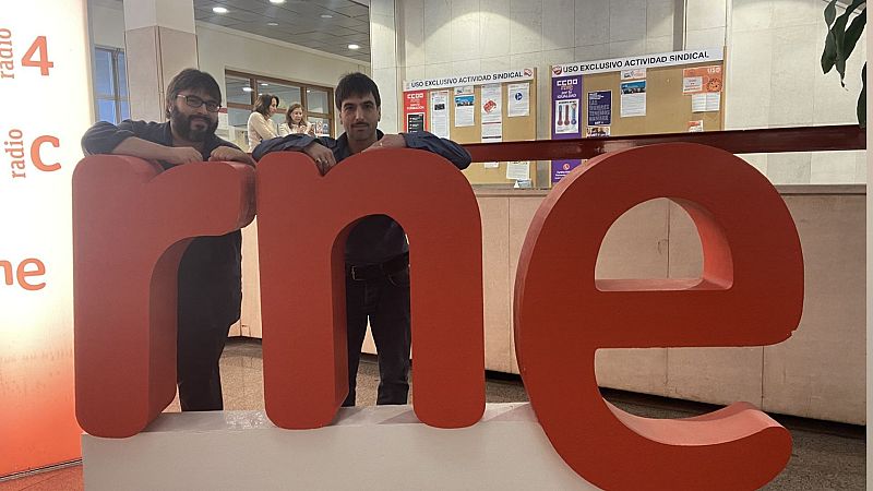 A compás - 20 años Estévez/Paños- 02/12/23 - Escuchar ahora