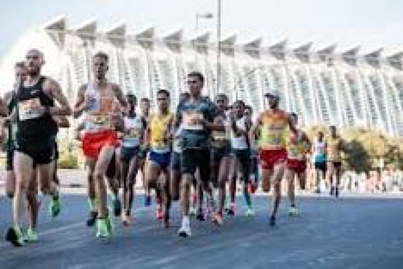 Valencia capital mundial del maratón - 1/12/23 - Comunidad Valenciana Informativos | Escuchar