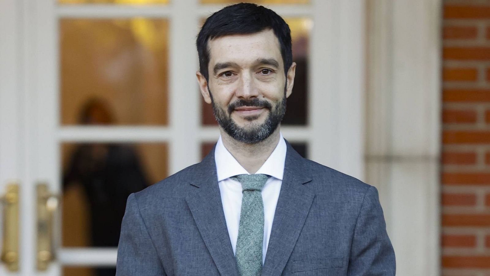 24 horas - Pablo Bustinduy: "Confío en que se plasme la primera reforma social de la Constitución a lo largo de 2024" - Escuchar ahora