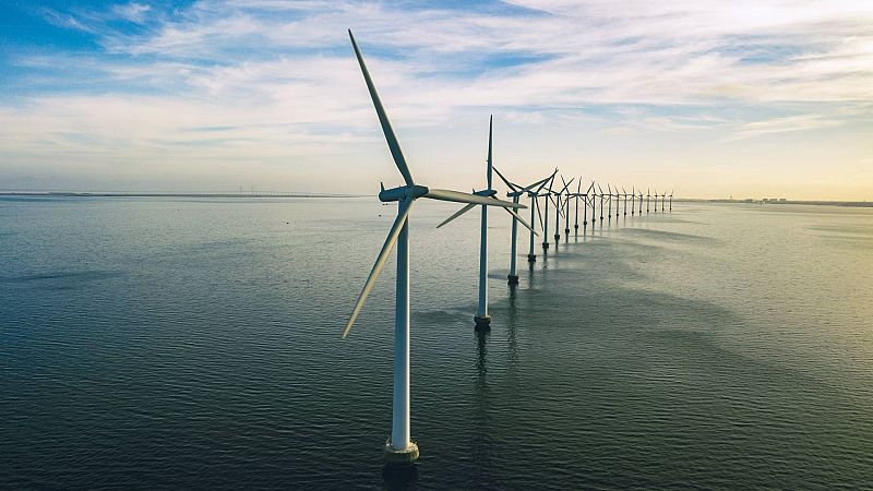 Españoles en la mar - La instalación de la eólica marina preocupa en el sector - 12/12/23 - Escuchar ahora