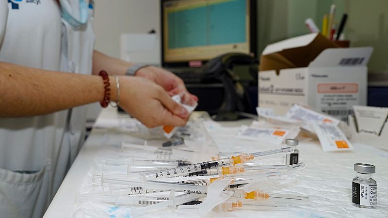 Las Mañanas de RNE con Íñigo Alfonso - Repunte casos de gripe: "Se ha notado cierto cansancio vacunal y el virus circula más" - Escuchar ahora