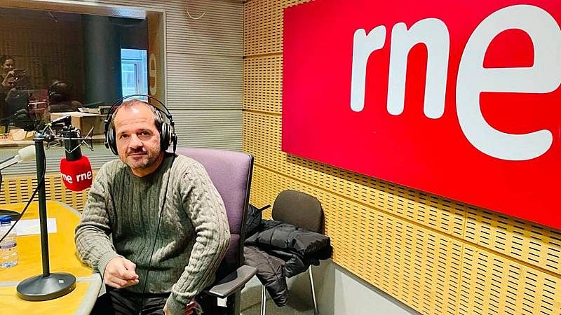 Entrevista con el humorista Ángel Martín, que presenta en Málaga 'Detrás del ruido' - Andalucía Informativos | Escuchar