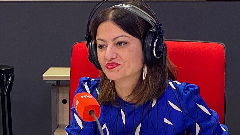 Por tres razones - Sira Rego: "Regular el móvil, pero no solo en los colegios" - 08/01/24