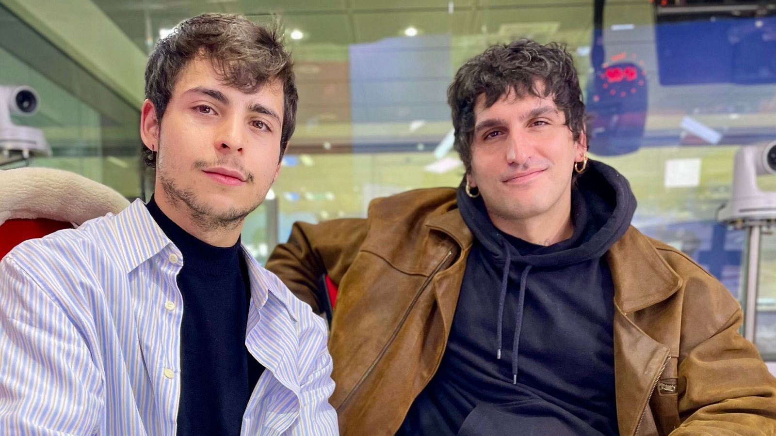 Mañana más - Omar Banana y La Dani, en la misma categoría en los Goya - escuchar ahora