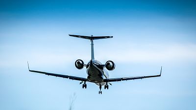 Todo noticias tarde - Un avión sobrevuela Madrid preparando un aterrizaje de emergencia - Escuchar ahora