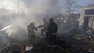 Cinco Continentes - Rusia bombardea la infraestructura energética ucraniana - Escuchar ahora