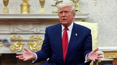 Cinco Continentes - Trump confirma que elevará a un 104% los aranceles contra China - Escuchar ahora