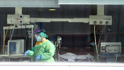 Los médicos piden que todas las comunidades sean más estrictas: "Todo el mundo debería saber qué medidas hay que tomar" - 14 horas | Escuchar