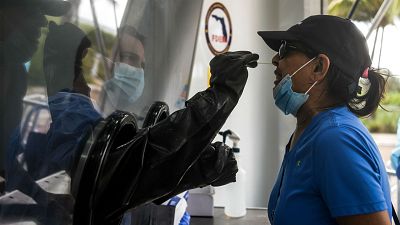 Las mañanas de RNE con Íñigo Alfonso - Los expertos no recomiendan pasaportes ni cartillas Covid - Escuchar ahora