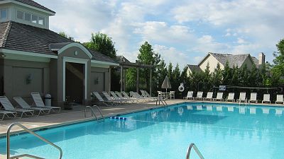 Las mañanas de RNE con Íñigo Alfonso - El difícil equilibrio de la apertura de piscinas comunitarias - Escuchar ahora