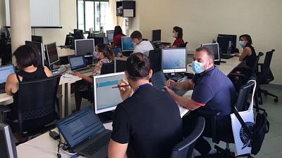 Las mañanas de RNE con Íñigo Alfonso - Rastreadores privados en Madrid, una medida que ha sorprendido a los profesionales - Escuchar ahora