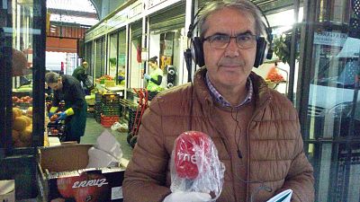 Las mañanas de RNE con Ïñigo Alfonso - El mercado de la calle Feria de Sevilla intenta abrir con normalidad - Escuchar ahora