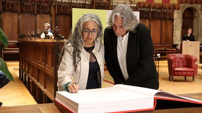 Cristina Rivera Garza lloa la lectura com a eina de transformació al Pregó de Sant Jordi | Marta Orquín