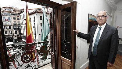 Las mañanas de RNE con Íñigo Alfonso - Enrique Maya, alcalde de Pamplona, satisfecho por la "responsabilidad ciudadana" en el inicio de los 'NoSanfermines' - Escuchar ahora