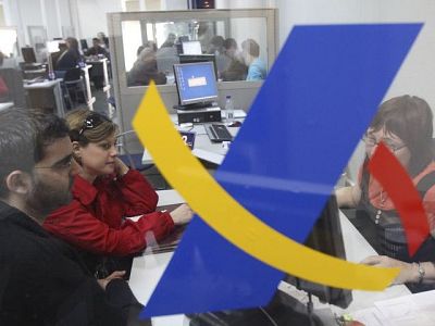 Estat i Generalitat aborden el nou model de finançament a la comissió mixta d'afers econòmics | Àlex Cabrera