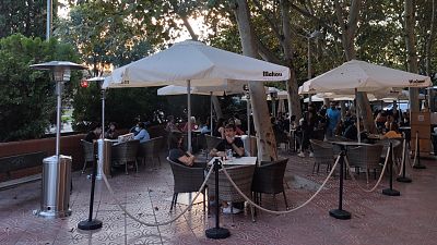 14 horas - Estufas para salvar las terrazas de los bares durante el otoño - Escuchar ahora