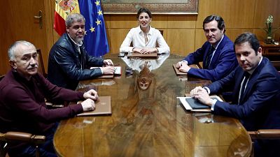 24 horas - Gobierno y agentes sociales se levantan de la mesa de negociación sin acuerdo para prorrogar los ERTE - Escuchar ahora