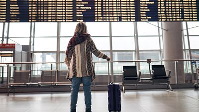 Por tres razones - ¿Qué hago si tengo un vuelo pero no puedo hacerme PCR por el temporal? - 12/01/21 - escuchar ahora