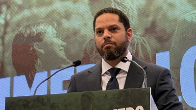 Vox ve "una gestión criminal" del gobierno tras Adamuz - Las mañanas de RNE | Escuchar