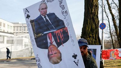 Las Mañanas de RNE - Jesús Núñez: "Putin está jugando con el tiempo mientras los combates siguen sobre el terreno" - Escuchar Ahora