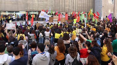 Les mobilitzacions educatives omplen Catalunya