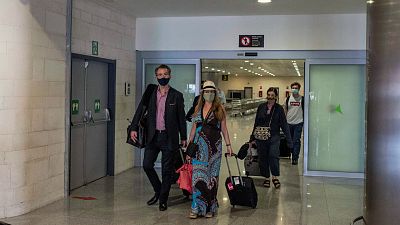 14 horas - López Ocuña: "Corrimos en toda Europa para abrir el turismo y no tomamos las medidas suficientes" - Escuchar ahora