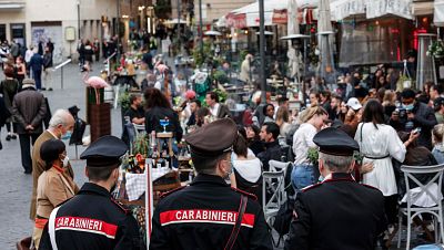 14 horas - El mapa de la desescalada en Europa: así están levantando restricciones nuestros vecinos - Escuchar ahora