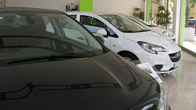 Boletines RNE - Las matriculaciones de turismos cayeron un 32% en 2020 - Escuchar ahora