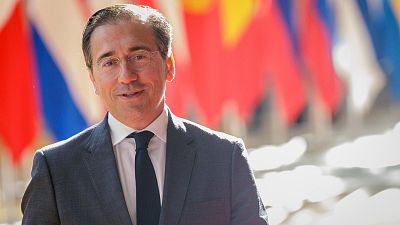 Albares: "No podemos darle a Israel derecho de veto sobre la existencia del Estado de Palestina" - Las mañanas de RNE | Escuchar