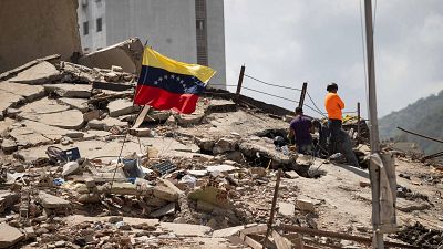 La ONU amplía la ventana para hallar supervivientes - Hora América | Escuchar