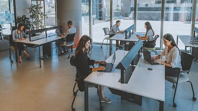 Punto de enlace - Las empresas se transforman un año después de la pandemia - 15/03/21 - escuchar ahora