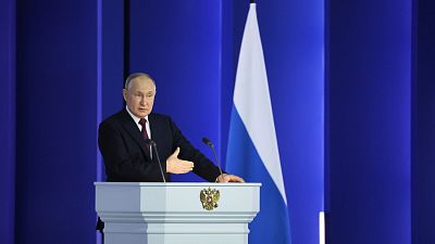 Las Mañanas de RNE - Juan Antonio del Castillo, teniente General retirado: "Que Putin suspenda el tratado no quiere decir que no se vaya a renovar" - Escuchar ahora