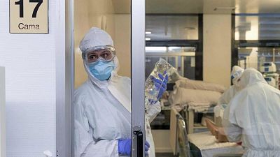 Las mañanas de RNE con Íñigo Alfonso - Un rebrote con 14 contagios obliga a cerrar una empresa hortofrutícola en Huesca - Escuchar ahora