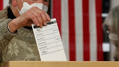 Las mañanas de RNE - Mark Hugo López: "Los demócratas votan más anticipado en comparación con los republicanos" - Escuchar ahora