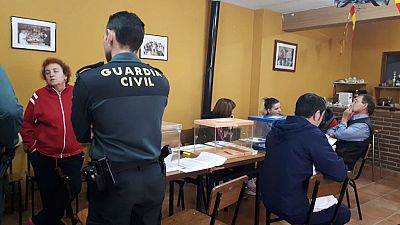 Especiales informativos RNE - Salcedillo (Teruel): a votar y de romería - Escuchar ahora