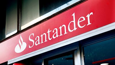 Las mañanas de RNE con Íñigo Alfonso - Santander perdió 8.770 millones de euros en 2020 por la COVID-19 - Escuchar ahora