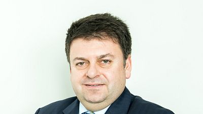 Santiago Carbó: "El FMI ha querido despertar a todos para que pongan toda la carne en el asador" - Escuchar ahora