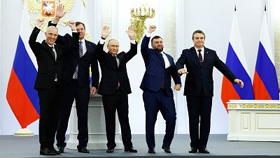 Isidro Sepúlveda, experto en Relaciones Internacionales: "Con la petición de negociación, Putin pretende que Ucrania reconozca la cesión de los territorios ocupados" - Escuchar ahora