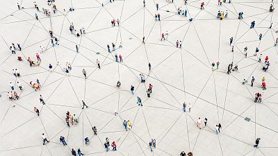 Por tres razones - Los 10 rastreadores de Alcarrás - Escuchar ahora